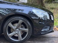 USED 2011 11 VOLVO V60 2.0 D3 R-Design Estate 5dr Diesel Geartronic Euro 5 (163 ps) 