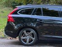 USED 2011 11 VOLVO V60 2.0 D3 R-Design Estate 5dr Diesel Geartronic Euro 5 (163 ps) 