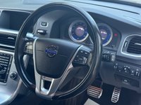USED 2011 11 VOLVO V60 2.0 D3 R-Design Estate 5dr Diesel Geartronic Euro 5 (163 ps) 