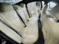 USED 2015 65 JAGUAR XF 3.0d S V6 Portfolio Saloon 4dr Diesel Auto Euro 5 (s/s) (275 ps) SATNAV REVCAMERA HEATED SEATS