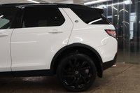 USED 2015 65 LAND ROVER DISCOVERY SPORT 2.0 TD4 HSE Black SUV 5dr Diesel Auto 4WD Euro 6 (s/s) (180 ps) ONLY COVERED 37,000 MILES WITH PANORAMIC SUNROOF & TOWBAR