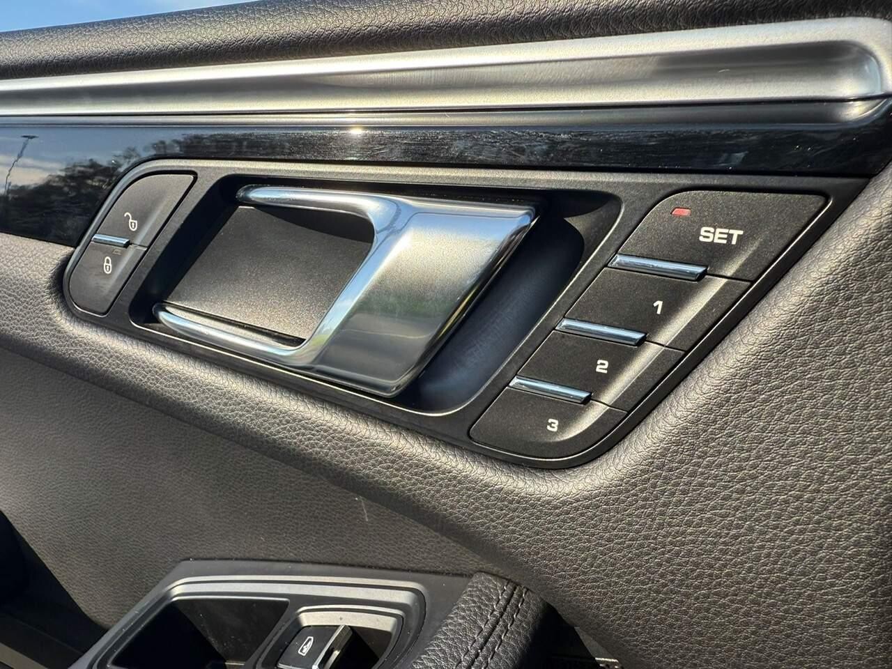 2015 Porsche Macan S £20,900