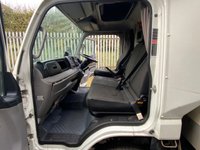USED 2019 19 FUSO CANTER MITSUBISHI CANTER FUSO 7.5 TONNE CURTAIN WITH SLEEPER POD AND TUCK AWAY TAIL LIFT 