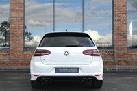 USED 2017 66 VOLKSWAGEN GOLF 2.0 TSI BlueMotion Tech R Hatchback 5dr Petrol DSG 4Motion Euro 6 (s/s) (300 ps) APPLE CARPLAY / FULL HISTORY