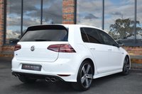 USED 2017 66 VOLKSWAGEN GOLF 2.0 TSI BlueMotion Tech R Hatchback 5dr Petrol DSG 4Motion Euro 6 (s/s) (300 ps) APPLE CARPLAY / FULL HISTORY