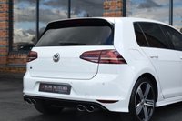 USED 2017 66 VOLKSWAGEN GOLF 2.0 TSI BlueMotion Tech R Hatchback 5dr Petrol DSG 4Motion Euro 6 (s/s) (300 ps) APPLE CARPLAY / FULL HISTORY