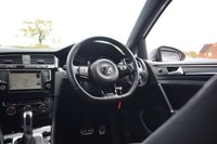 USED 2017 66 VOLKSWAGEN GOLF 2.0 TSI BlueMotion Tech R Hatchback 5dr Petrol DSG 4Motion Euro 6 (s/s) (300 ps) APPLE CARPLAY / FULL HISTORY