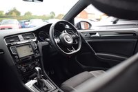 USED 2017 66 VOLKSWAGEN GOLF 2.0 TSI BlueMotion Tech R Hatchback 5dr Petrol DSG 4Motion Euro 6 (s/s) (300 ps) APPLE CARPLAY / FULL HISTORY