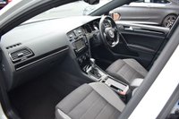 USED 2017 66 VOLKSWAGEN GOLF 2.0 TSI BlueMotion Tech R Hatchback 5dr Petrol DSG 4Motion Euro 6 (s/s) (300 ps) APPLE CARPLAY / FULL HISTORY