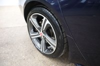 USED 2018 68 JAGUAR XF 2.0d R-Sport Saloon 4dr Diesel Auto Euro 6 (s/s) (240 ps) UPGRADED SOUND SYSTEM, HEATED SEATS & SAT NAV