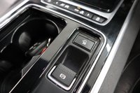 USED 2018 68 JAGUAR XF 2.0d R-Sport Saloon 4dr Diesel Auto Euro 6 (s/s) (240 ps) UPGRADED SOUND SYSTEM, HEATED SEATS & SAT NAV
