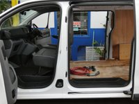 USED 2021 70 VAUXHALL VIVARO-E 3100 75kWh Dynamic Panel Van 5dr Electric Auto L1 H1 (136 ps) GENUINE LOW MILES 3 SEATS ANDROID APPLE CARPLAY AIR CON CRUISE CONTROL PARKING SENSORS 1 OWNER SERVICE HISTORY