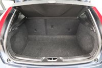 USED 2019 68 VOLVO V40 2.0 T2 GPF Momentum Nav Plus Hatchback 5dr Petrol Manual Euro 6 (s/s) (122 ps) DETAILED SERVICE HISTORY WITH SAT NAV & BLUETOOTH