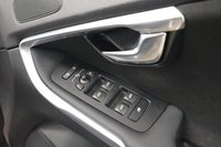 USED 2019 68 VOLVO V40 2.0 T2 GPF Momentum Nav Plus Hatchback 5dr Petrol Manual Euro 6 (s/s) (122 ps) DETAILED SERVICE HISTORY WITH SAT NAV & BLUETOOTH
