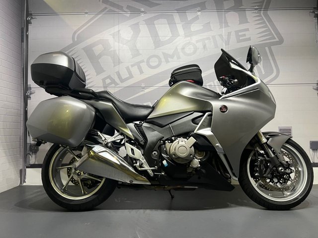 2011 11 Honda Vfr1200f DCT GEARBOX - BUY ONLINE 24 HRS A DAY - FINANCE AVAILABLE - ALL TYPES OF CREDIT ACCEPTED