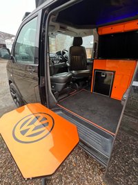 USED 2011 T VOLKSWAGEN TRANSPORTER 4 BERTH LUXURY CAMPERVAN 2.0 TDI 140 BHP LWB  TAILGATE SWIVEL SEATS