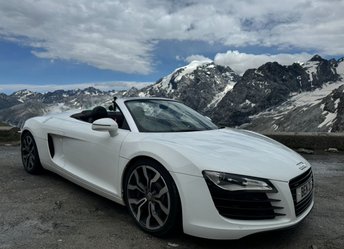 View our AUDI R8