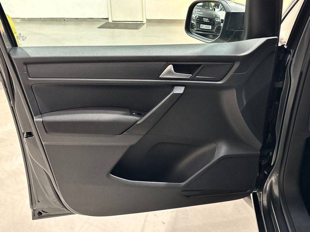 USED 2016 66 VOLKSWAGEN CADDY MAXI LIFE 2.0 TDI BlueMotion Tech MPV 5dr Diesel Manual Euro 6 (s/s) (102 ps) 5 SEATS+WHEELCHAIR ACCESS+PARK