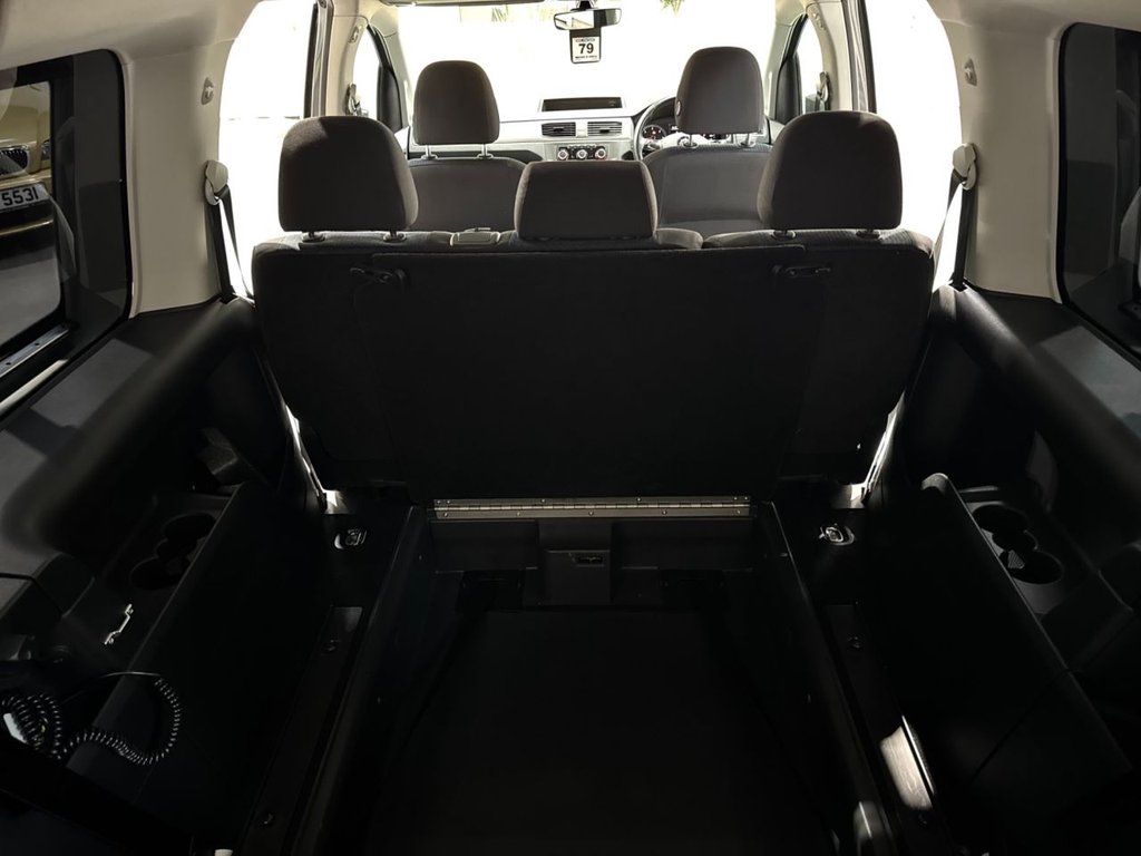 USED 2016 66 VOLKSWAGEN CADDY MAXI LIFE 2.0 TDI BlueMotion Tech MPV 5dr Diesel Manual Euro 6 (s/s) (102 ps) 5 SEATS+WHEELCHAIR ACCESS+PARK