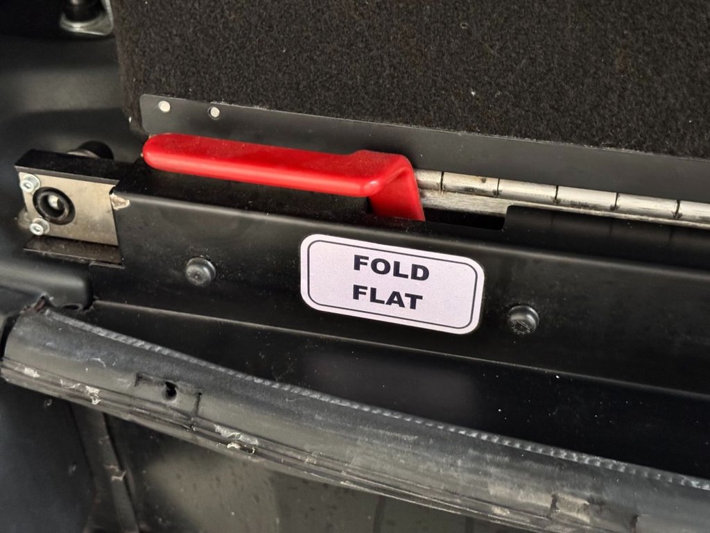 USED 2016 66 VOLKSWAGEN CADDY MAXI LIFE 2.0 TDI BlueMotion Tech MPV 5dr Diesel Manual Euro 6 (s/s) (102 ps) 5 SEATS+WHEELCHAIR ACCESS+PARK