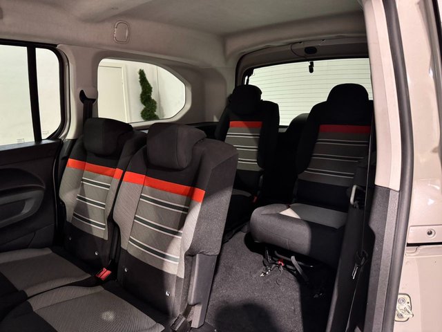 View our CITROEN BERLINGO