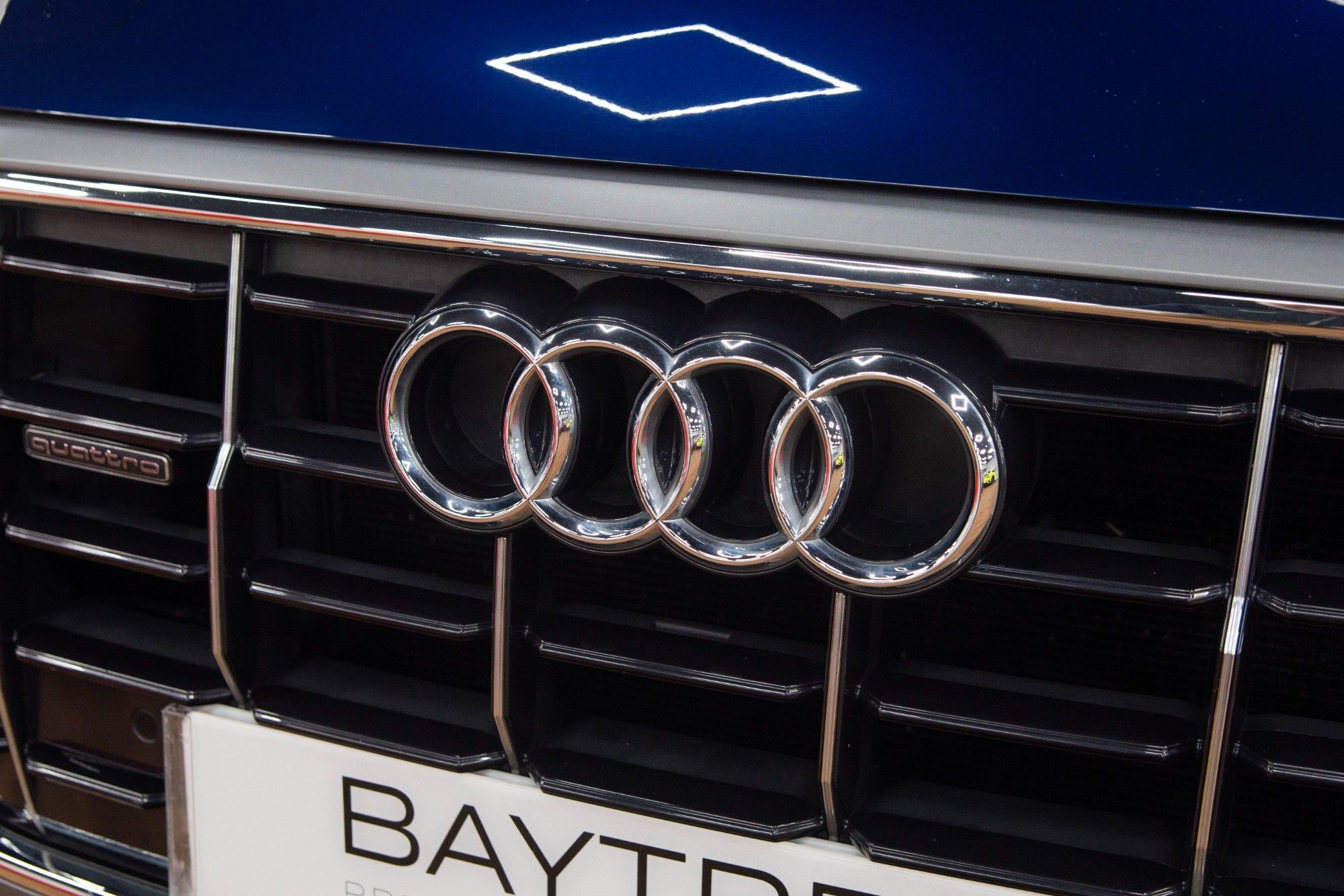 USED 2019 68 AUDI Q8 3 3.0 TDI V6 50 S line quattro 