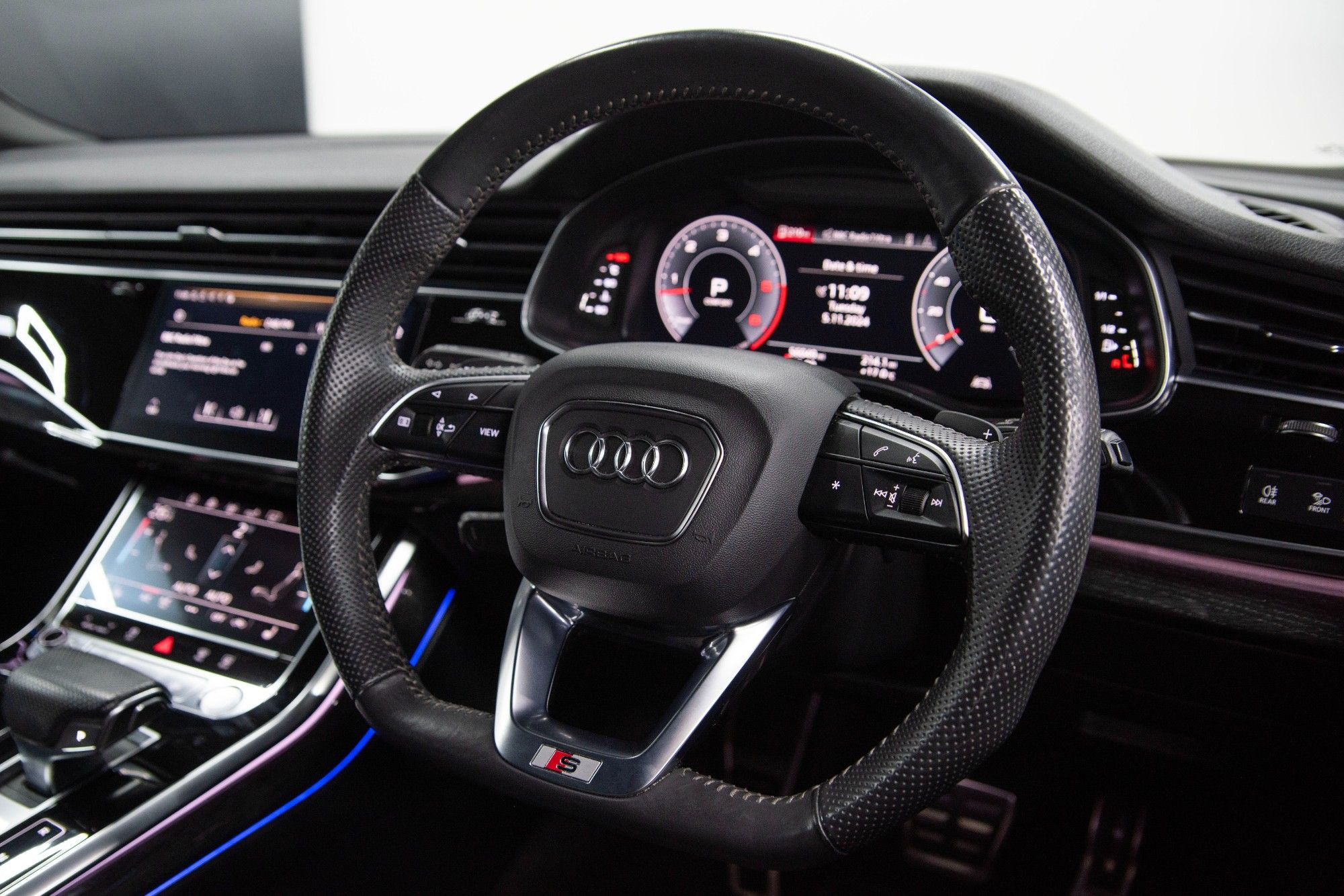 USED 2019 68 AUDI Q8 3 3.0 TDI V6 50 S line quattro 