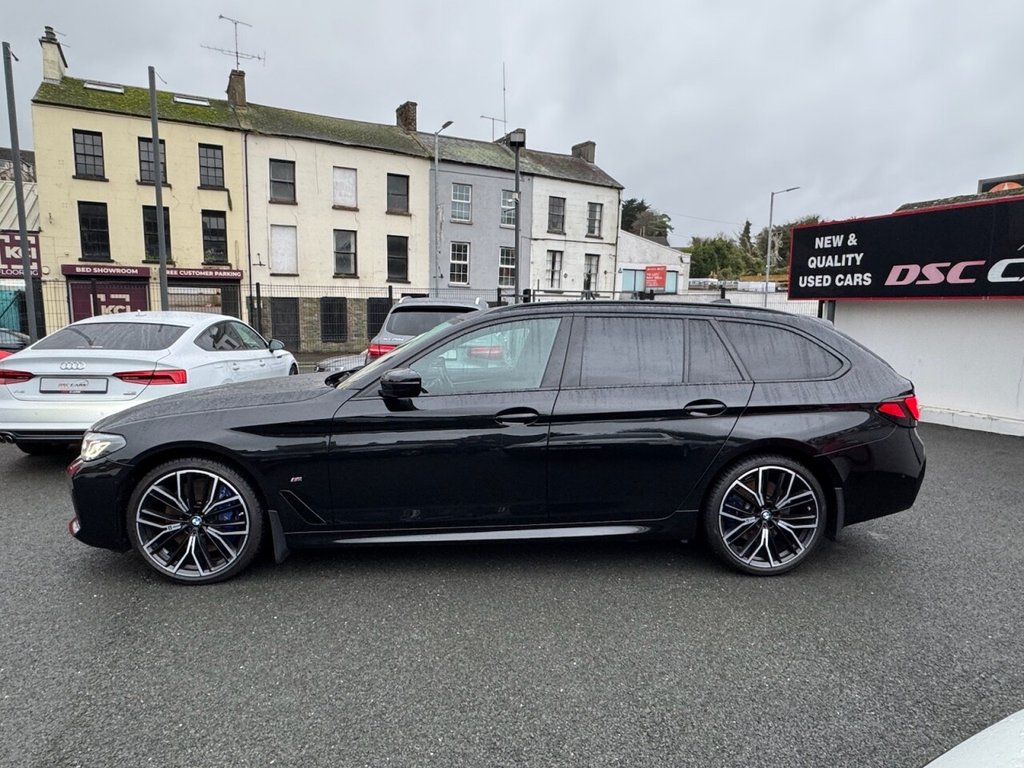 USED 2022 V BMW 5 SERIES 3.0 530d MHT M Sport Touring 5dr Diesel Hybrid Steptronic xDrive Euro 6 (s/s) (286 ps) OVER 13K OFF FACTORY OPTIONS!!!
