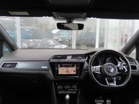 USED 2017 67 VOLKSWAGEN TOURAN 2.0 TDI R-Line MPV 5dr Diesel DSG Euro 6 (s/s) (150 ps) 