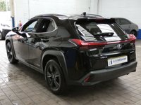 USED 2021 71 LEXUS UX 2.0 250h SUV 5dr Petrol Hybrid E-CVT Euro 6 (s/s) (184 ps) FACTORY FITTED LEXUS TRACKER SAT NAV REAR VIEW CAMERA CRUISE CONTROL PARKING SENSORS 1 OWNER SERVICE HISTORY LEXUS WARRANTY TILL SEPT 2031