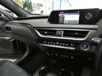 USED 2021 71 LEXUS UX 2.0 250h SUV 5dr Petrol Hybrid E-CVT Euro 6 (s/s) (184 ps) FACTORY FITTED LEXUS TRACKER SAT NAV REAR VIEW CAMERA CRUISE CONTROL PARKING SENSORS 1 OWNER SERVICE HISTORY LEXUS WARRANTY TILL SEPT 2031