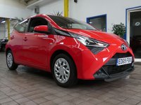 USED 2019 69 TOYOTA AYGO 1.0 VVT-i x-play Hatchback 5dr Petrol x-shift Euro 6 (71 ps) AIR CON BLUETOOTH REAR VIEW CAMERA 1 OWNER SERVICE HISTORY TOYOTA WARRANTY TILL SEPT 2029