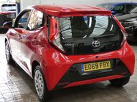 USED 2019 69 TOYOTA AYGO 1.0 VVT-i x-play Hatchback 5dr Petrol x-shift Euro 6 (71 ps) AIR CON BLUETOOTH REAR VIEW CAMERA 1 OWNER SERVICE HISTORY TOYOTA WARRANTY TILL SEPT 2029