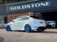 USED 2010 60 FORD FOCUS 2.5 RS Hatchback 3dr Petrol Manual (225 g/km, 301 bhp) CP 420