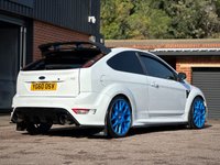 USED 2010 60 FORD FOCUS 2.5 RS Hatchback 3dr Petrol Manual (225 g/km, 301 bhp) CP 420