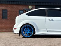 USED 2010 60 FORD FOCUS 2.5 RS Hatchback 3dr Petrol Manual (225 g/km, 301 bhp) CP 420