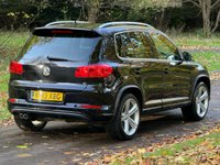USED 2013 13 VOLKSWAGEN TIGUAN 2.0 TDI BlueMotion Tech R-Line SUV 5dr Diesel Manual 4WD Euro 5 (s/s) (170 ps) 