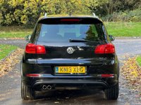 USED 2013 13 VOLKSWAGEN TIGUAN 2.0 TDI BlueMotion Tech R-Line SUV 5dr Diesel Manual 4WD Euro 5 (s/s) (170 ps) 