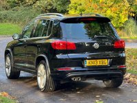 USED 2013 13 VOLKSWAGEN TIGUAN 2.0 TDI BlueMotion Tech R-Line SUV 5dr Diesel Manual 4WD Euro 5 (s/s) (170 ps) 