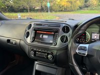 USED 2013 13 VOLKSWAGEN TIGUAN 2.0 TDI BlueMotion Tech R-Line SUV 5dr Diesel Manual 4WD Euro 5 (s/s) (170 ps) 