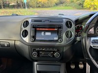 USED 2013 13 VOLKSWAGEN TIGUAN 2.0 TDI BlueMotion Tech R-Line SUV 5dr Diesel Manual 4WD Euro 5 (s/s) (170 ps) 