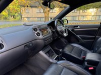 USED 2013 13 VOLKSWAGEN TIGUAN 2.0 TDI BlueMotion Tech R-Line SUV 5dr Diesel Manual 4WD Euro 5 (s/s) (170 ps) 