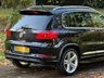 USED 2013 13 VOLKSWAGEN TIGUAN 2.0 TDI BlueMotion Tech R-Line SUV 5dr Diesel Manual 4WD Euro 5 (s/s) (170 ps) 