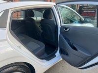 USED 2018 18 HYUNDAI IONIQ 28kWh Premium Hatchback 5dr Electric Auto (120 ps) 5 MAIN DEALER SERVICES