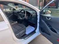 USED 2018 18 HYUNDAI IONIQ 28kWh Premium Hatchback 5dr Electric Auto (120 ps) 5 MAIN DEALER SERVICES