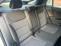 USED 2018 18 HYUNDAI IONIQ 28kWh Premium Hatchback 5dr Electric Auto (120 ps) 5 MAIN DEALER SERVICES