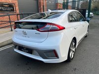 USED 2018 18 HYUNDAI IONIQ 28kWh Premium Hatchback 5dr Electric Auto (120 ps) 5 MAIN DEALER SERVICES