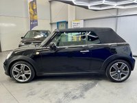 USED 2010 60 MINI CONVERTIBLE 1.6 Cooper D Convertible 2dr Diesel Manual Euro 5 (s/s) (112 ps) Parking Sensors, DAB, Cruise Control, &pound;6.8K Extras