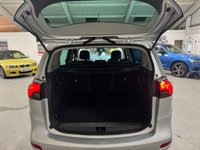 USED 2015 65 VAUXHALL ZAFIRA TOURER 2.0 CDTi SE MPV 5dr Diesel Manual Euro 5 (130 ps) 17" ALLOYS+7 SEATS+F/R SENSORS