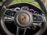USED 2017 67 PORSCHE PANAMERA 4.0 V8 E-Hybrid 14kWh Turbo S Executive Saloon 5dr Petrol Plug-in Hybrid PDK 4WD Euro 6 (s/s) (680 ps) Executive Model with Carbon Pack!